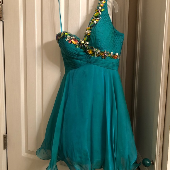 Dresses & Skirts - Dress